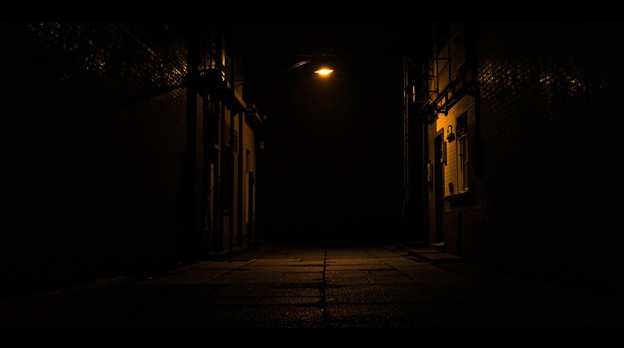 啪啪视频按场景选片区的夜色街巷氛围图
